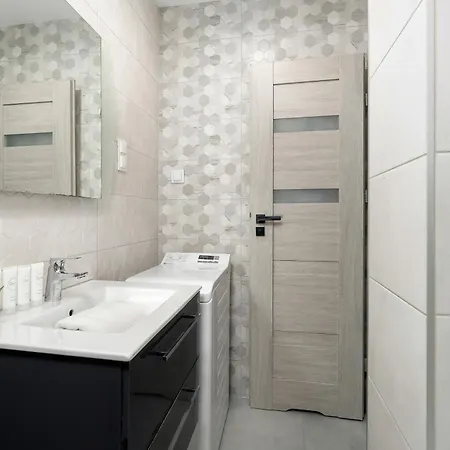 Апартаменти Modern For Couples Centre Of By Renters *